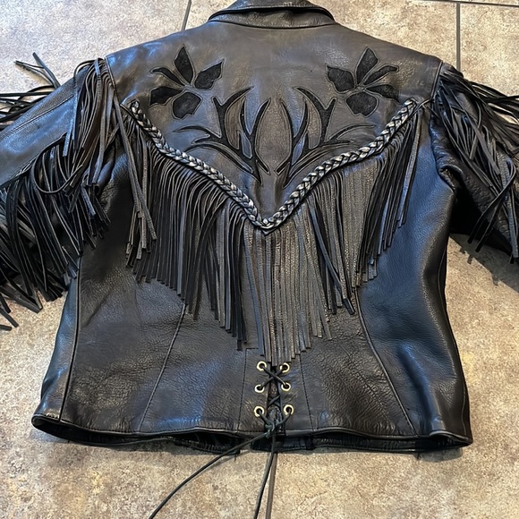 Vintage “ Hot Leathers “ women’s leather motorcycle jacket - Picture 11 of 16